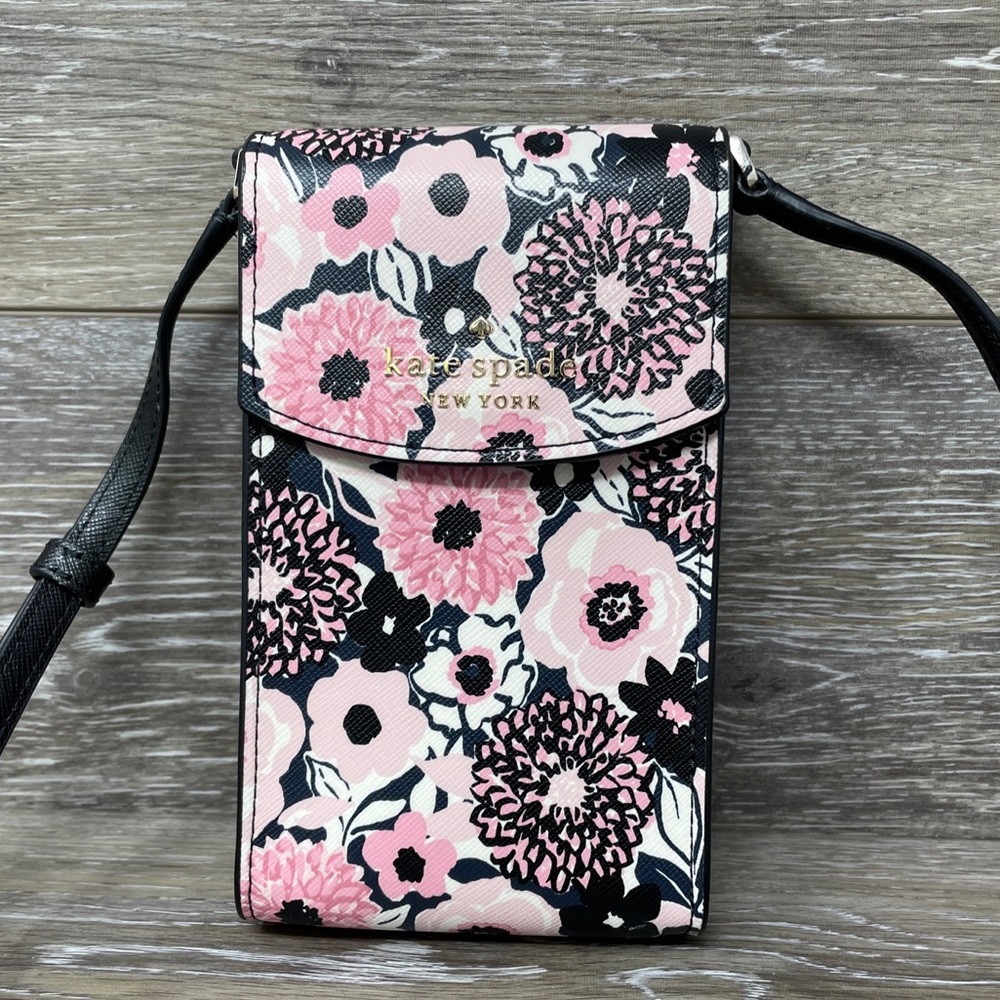 Kate Spade Phone Crossbody (NWT)